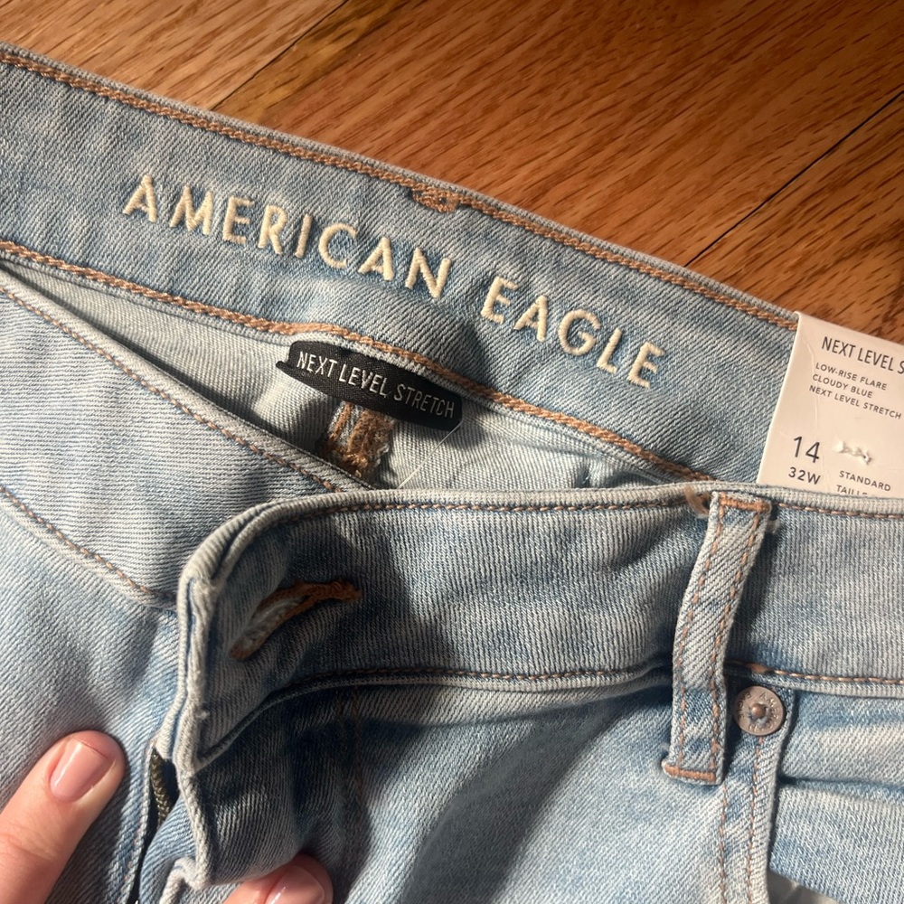 American Eagle Outfitters Light Blue Flare Leg Jeans - Picture 2 of 6